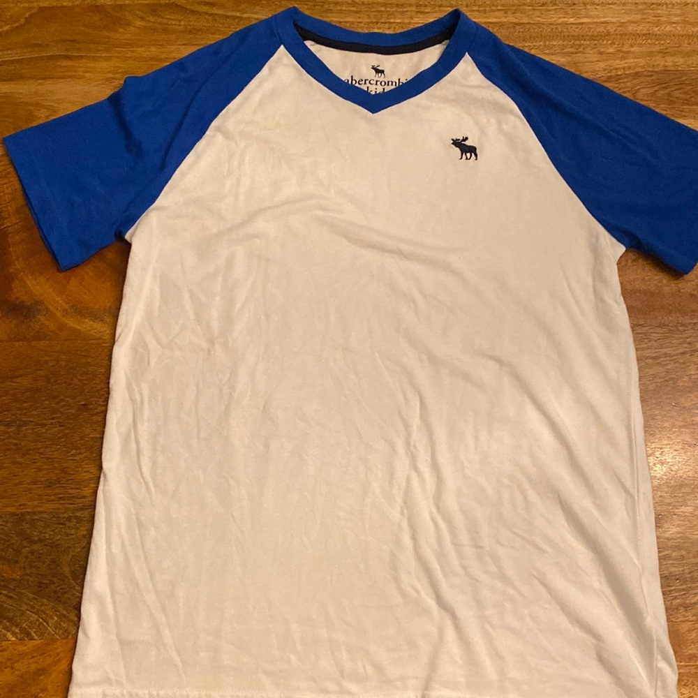 Abercrombie kids Tshirt